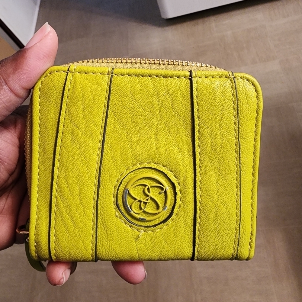 Jessica Simpson Matilda Small Zip Around Wallet Color Peridot (See All Pictures)